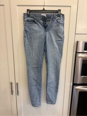 Classic Light Blue Skinny Jeans — Stretch Slim Fit